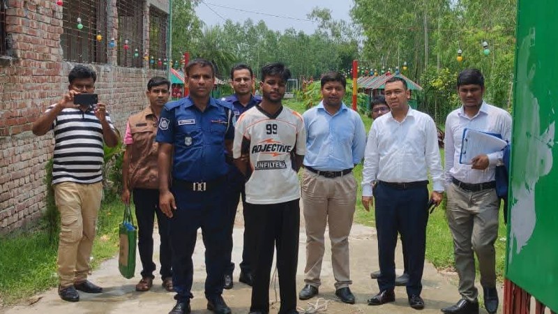 মিষ্টির দোকানে ভেজাল ও কফি হাউজে মাদক কারবারের অভিযোগে জেল-জরিমানা