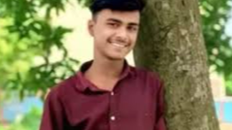 আড্ডা দিতে বের হয়ে এক মাস ধরে নিখোঁজ, ফিরে পেতে পরিবারের আকুতি