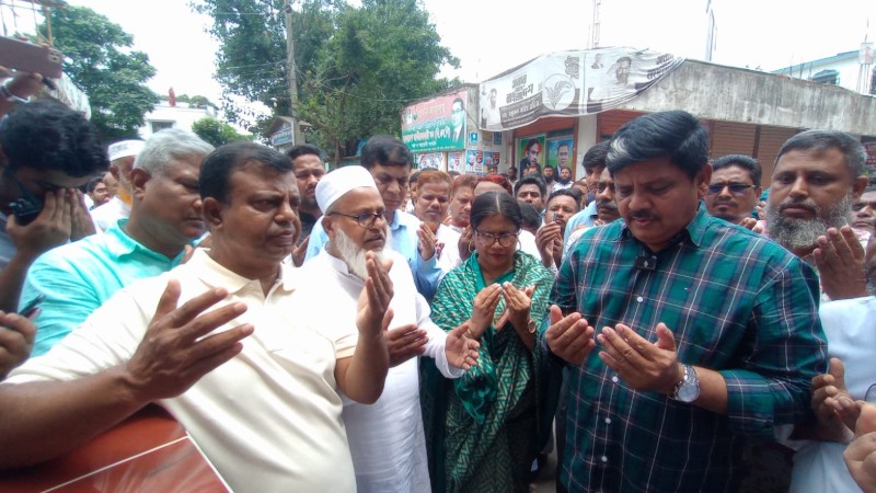 টঙ্গীতে ৫১ কোটি টাকার ৩ সড়ক নির্মাণ ও ৫৭ ওয়ার্ডে ড্রেন পরিষ্কার কার্যক্রমের উদ্বোধন