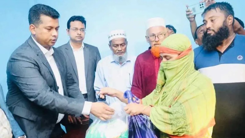 ঝুঁকিপূর্ণ বাসিন্দাদের নিরাপদ আশ্রয়ে যাওয়ার আহ্বান জেলা প্রশাসকের