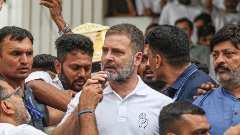 রাহুলের সাফ কথা: শিক্ষামন্ত্রীর পদত্যাগ ও মোদির ক্ষমা না চাওয়া পর্যন্ত কোনো আলোচনা নয়